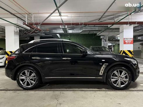 Infiniti QX70 2013 - фото 13