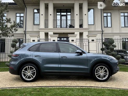 Porsche Cayenne 2018 - фото 30