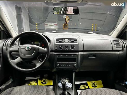 Skoda Fabia 2010 - фото 10