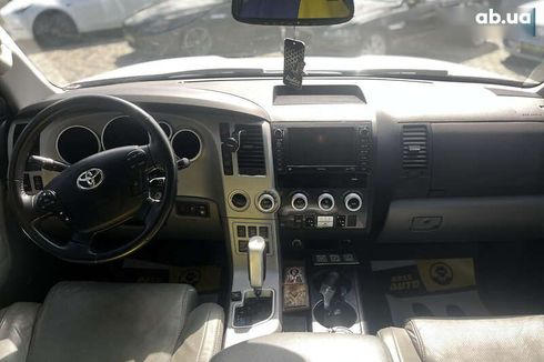 Toyota Sequoia 2008 - фото 9
