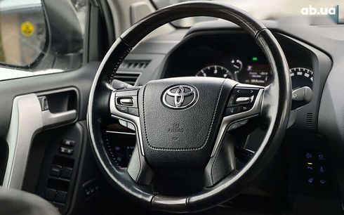 Toyota Land Cruiser Prado 2020 - фото 24