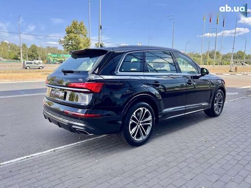 Audi Q7 2025 - фото 10