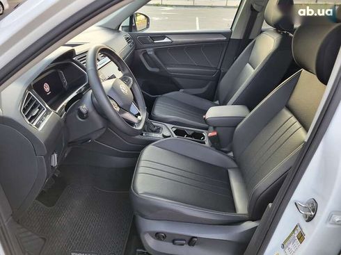 Volkswagen Tiguan 2022 - фото 17