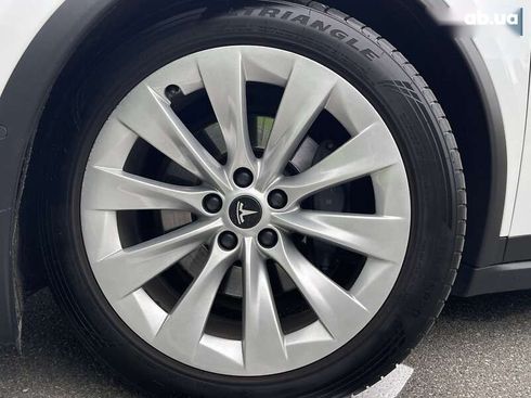 Tesla Model X 2019 - фото 16