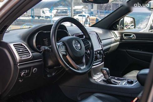 Jeep Grand Cherokee 2020 - фото 25