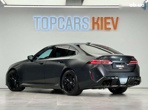 BMW M5 2024 - фото 15