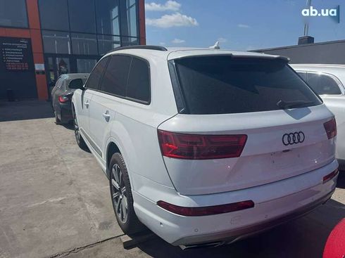 Audi Q7 2017 - фото 5