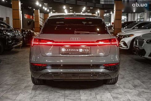 Audi Q8 e-tron 2023 - фото 4