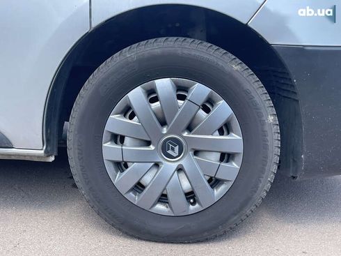 Renault Trafic 2015 - фото 10