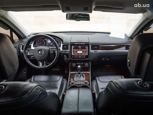 Volkswagen Touareg 2012 - фото 11