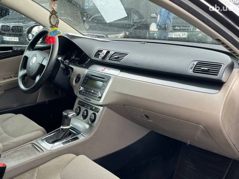 Volkswagen passat b6 2005 коричневый - фото 26