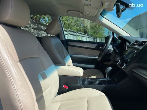 Subaru Outback 2018 белый - фото 29