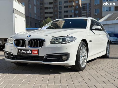 BMW 5 серия 2014 белый - фото 13