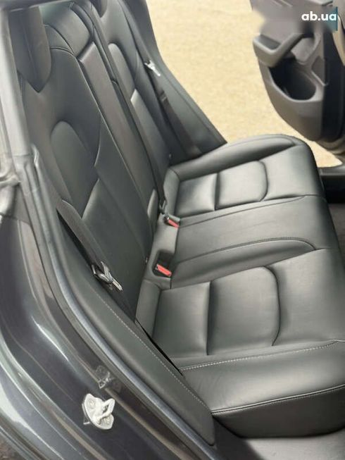 Tesla Model 3 2019 - фото 12