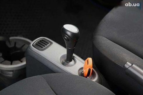 Smart Fortwo 2011 - фото 19