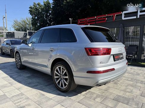 Audi Q7 2018 - фото 18