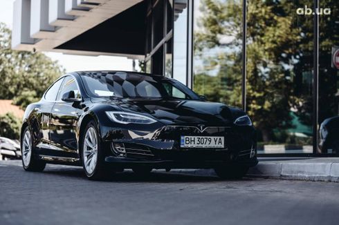 Tesla Model S 2018 черный - фото 3