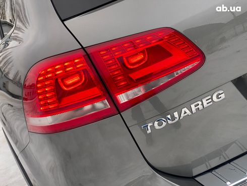 Volkswagen Touareg 2013 серый - фото 14