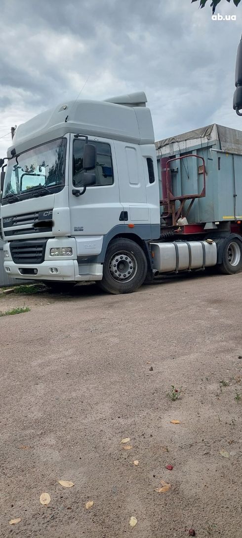 DAF 85 CF 2011 белый - фото 2