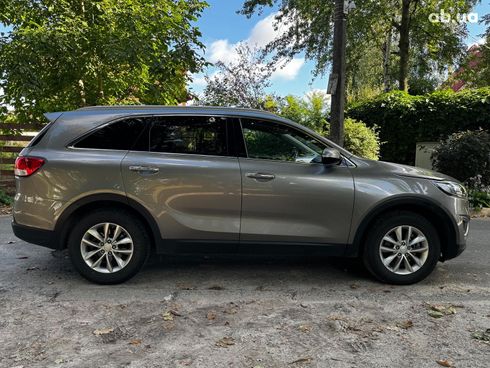 Kia Sorento 2016 серый - фото 6