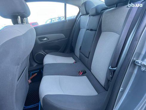 Chevrolet Cruze 2010 серый - фото 34