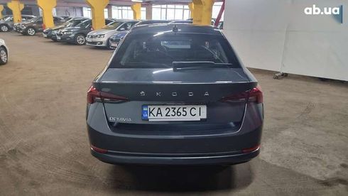 Skoda Octavia 2021 - фото 15