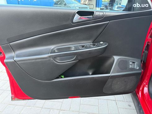 Volkswagen passat b6 2007 красный - фото 21