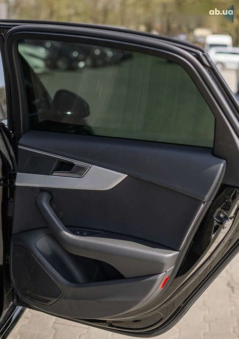 Audi A4 2019 - фото 24