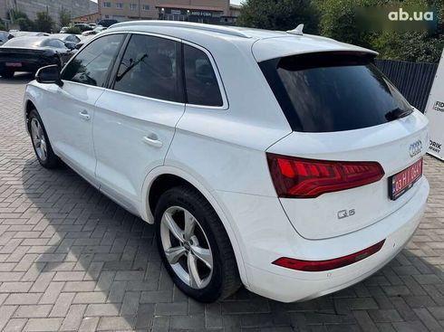 Audi Q5 2018 - фото 2