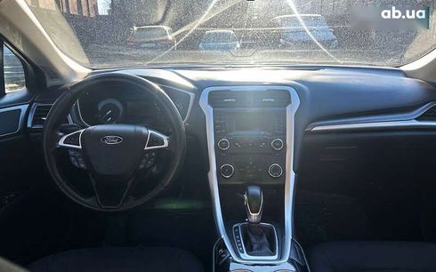 Ford Fusion 2016 - фото 16