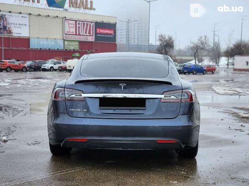Tesla Model S 2016 - фото 5