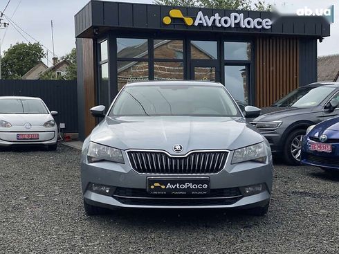 Skoda Superb 2017 - фото 6