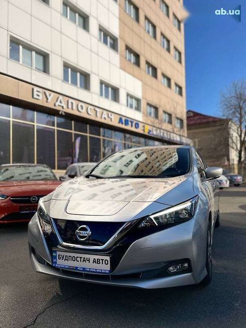 Nissan Leaf 2019 - фото 5