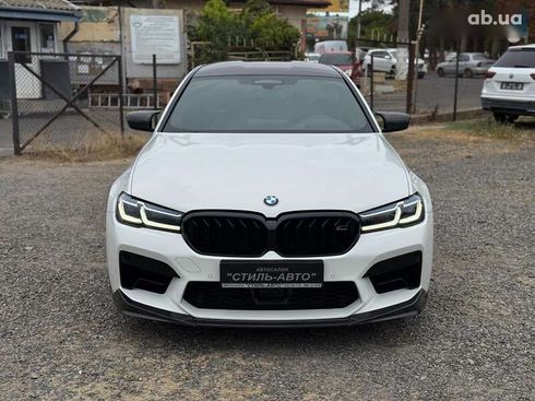 BMW M5 2022 - фото 3
