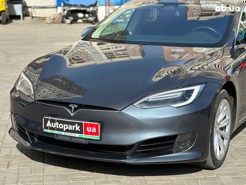 Tesla Model S 2017 серый - фото 4