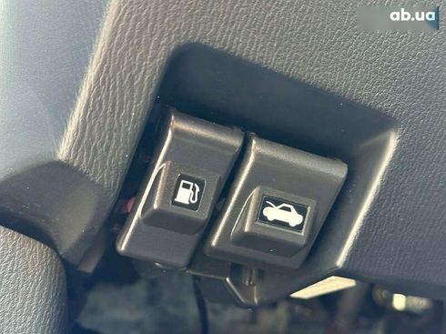 Toyota Yaris 2019 - фото 21