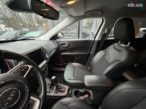 Jeep Compass 2018 - фото 29