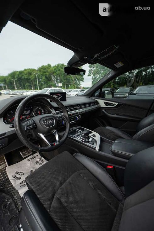 Audi Q7 2019 - фото 19