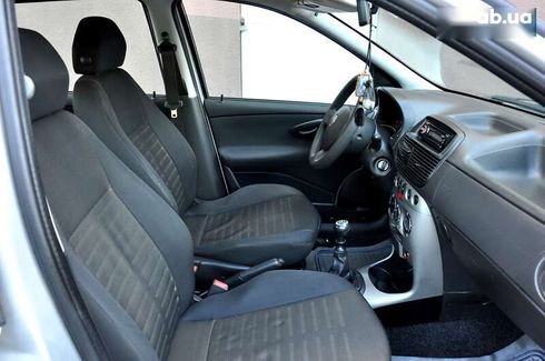 Fiat Punto 2009 - фото 26