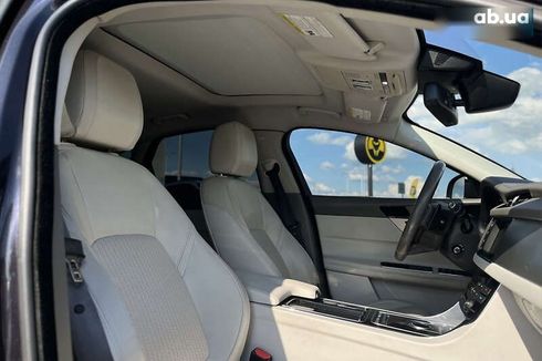 Jaguar XF 2016 - фото 12