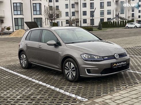 Volkswagen e-Golf 2016 - фото 9