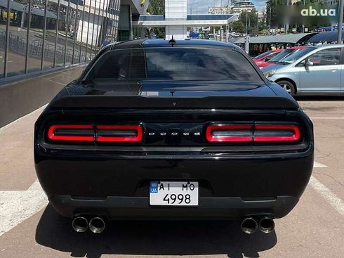Dodge Challenger 2017 - фото 7