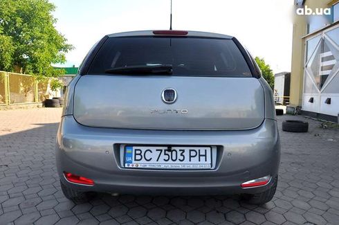 Fiat Punto 2012 - фото 9