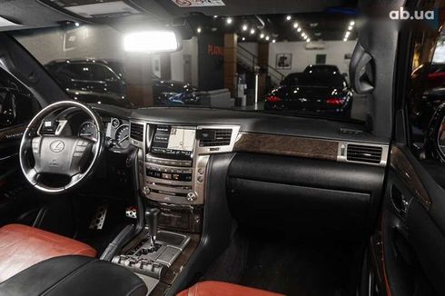 Lexus LX 2015 - фото 24
