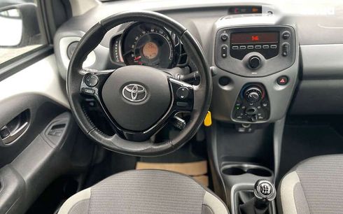 Toyota Aygo 2021 - фото 11