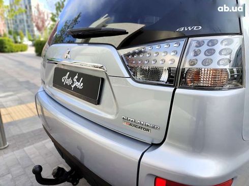 Mitsubishi Outlander 2011 - фото 16