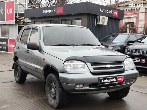 Chevrolet Niva 2007 серый - фото 3