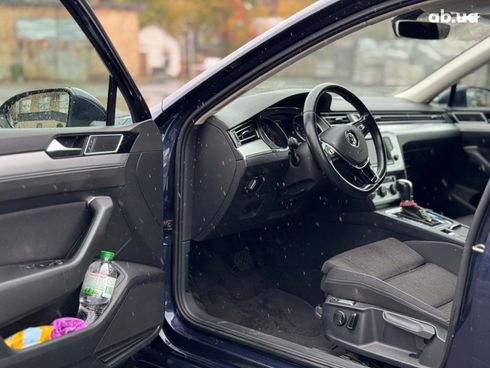 Volkswagen passat b8 2015 синий - фото 19