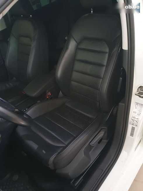 Volkswagen e-Golf 2017 - фото 10