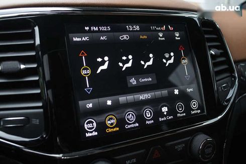 Jeep Grand Cherokee 2019 - фото 18